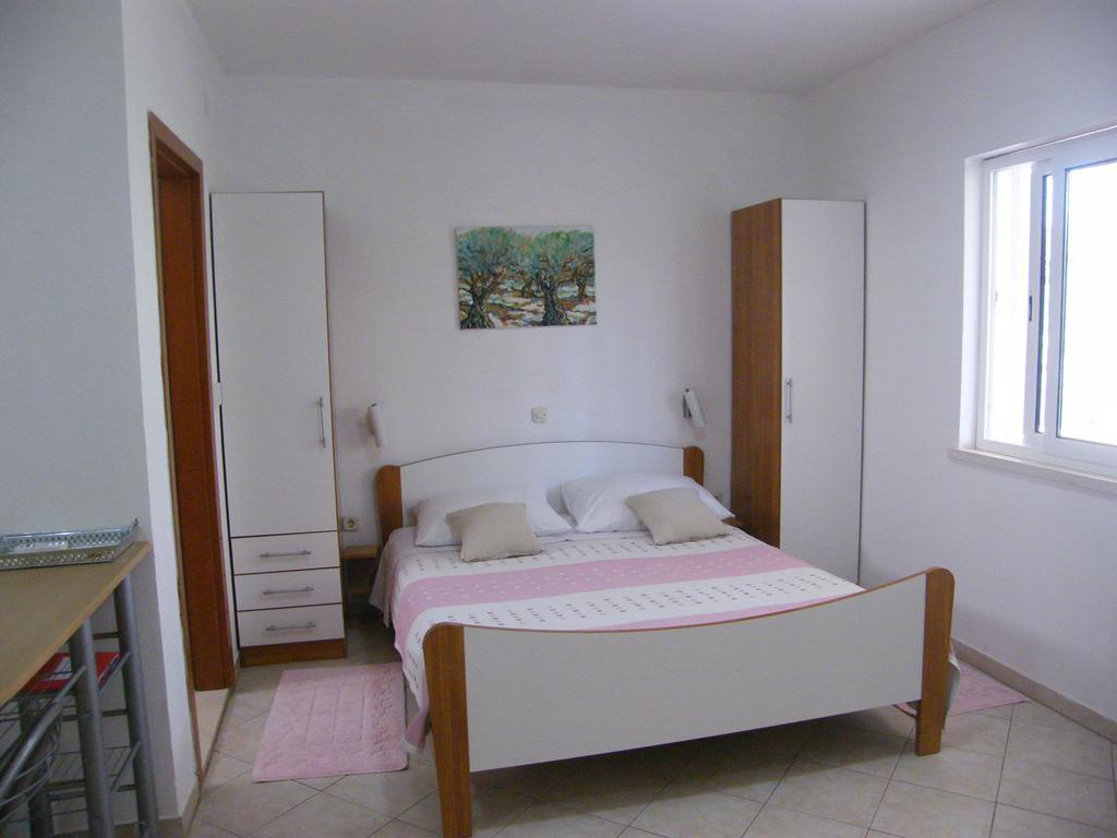 Apartments Maslina Λομπάρδα Εξωτερικό φωτογραφία